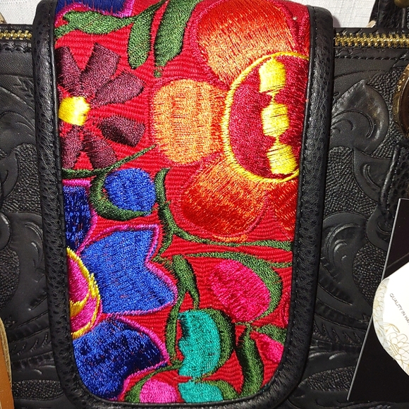 AngeLozano Flora Engraved Leather Tote with Floral Loom - Picture 11 of 16